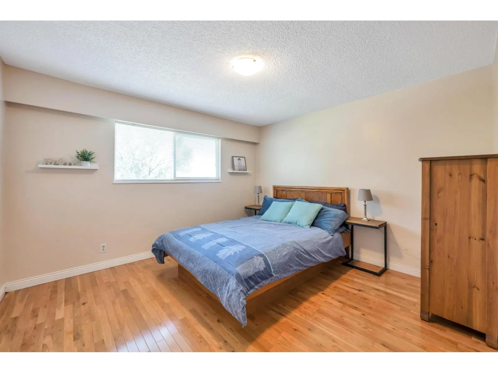 10601 HERMOSA DRIVE