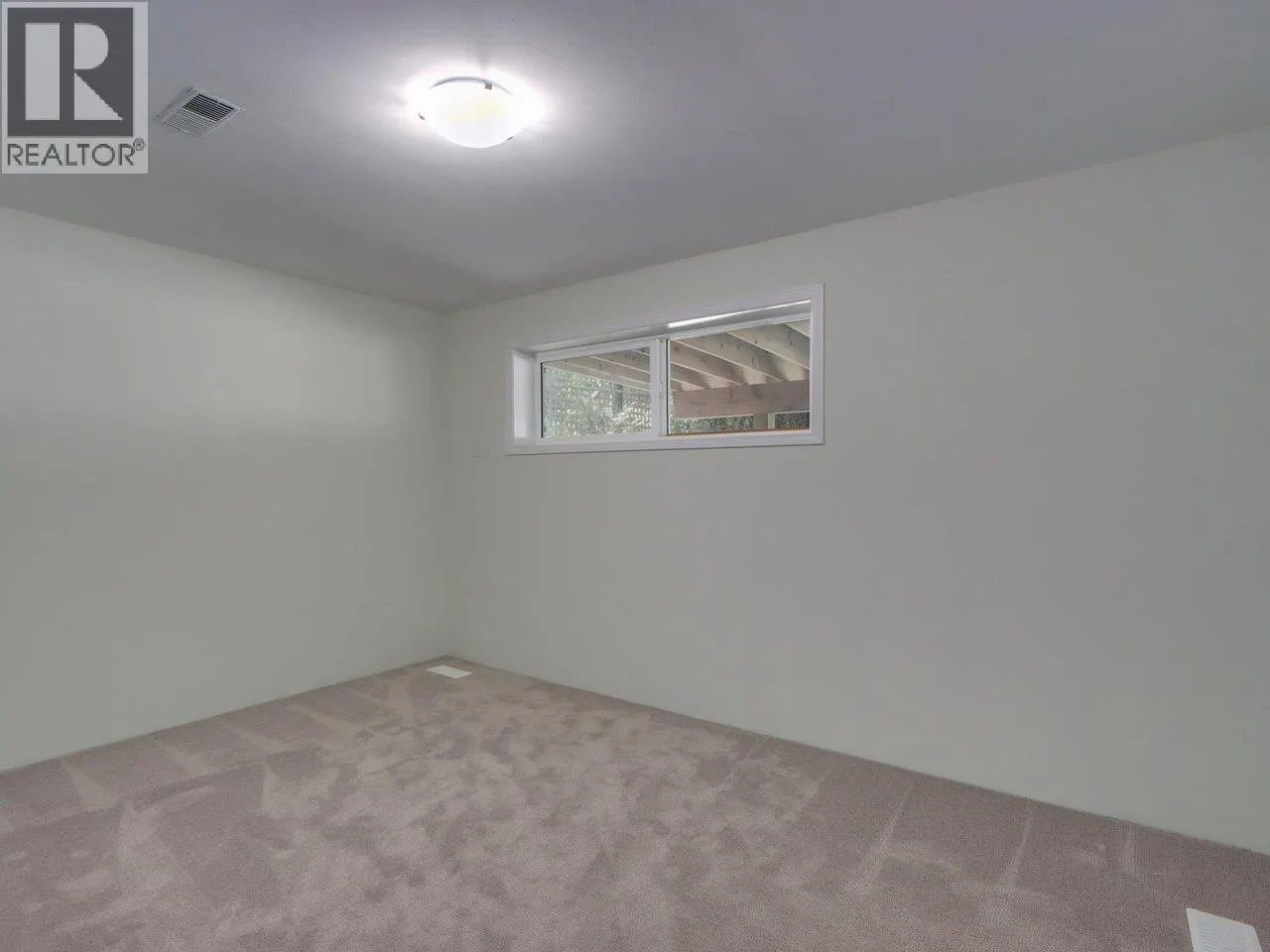 893 HUNTINGDON CRESCENT