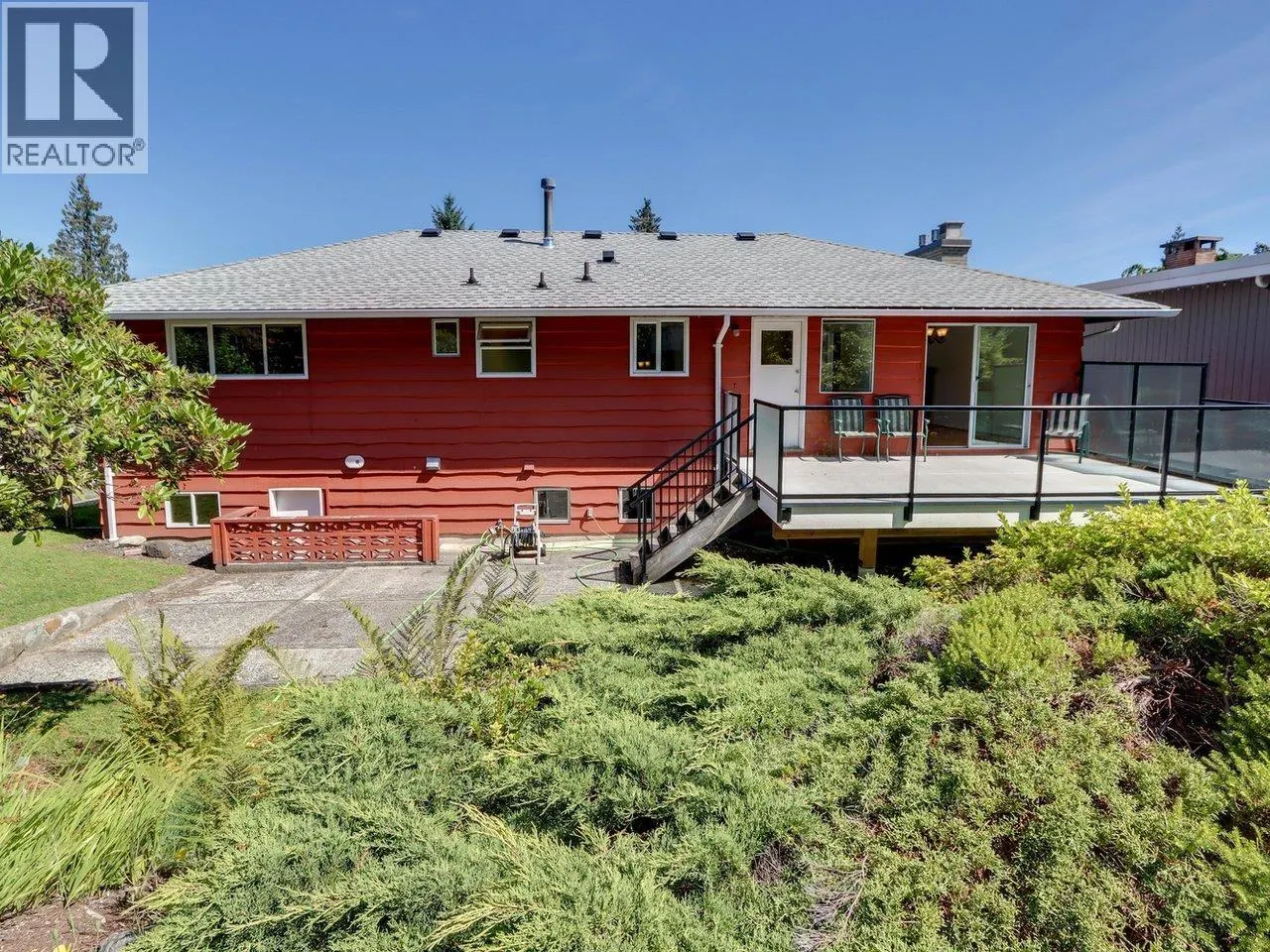 893 HUNTINGDON CRESCENT