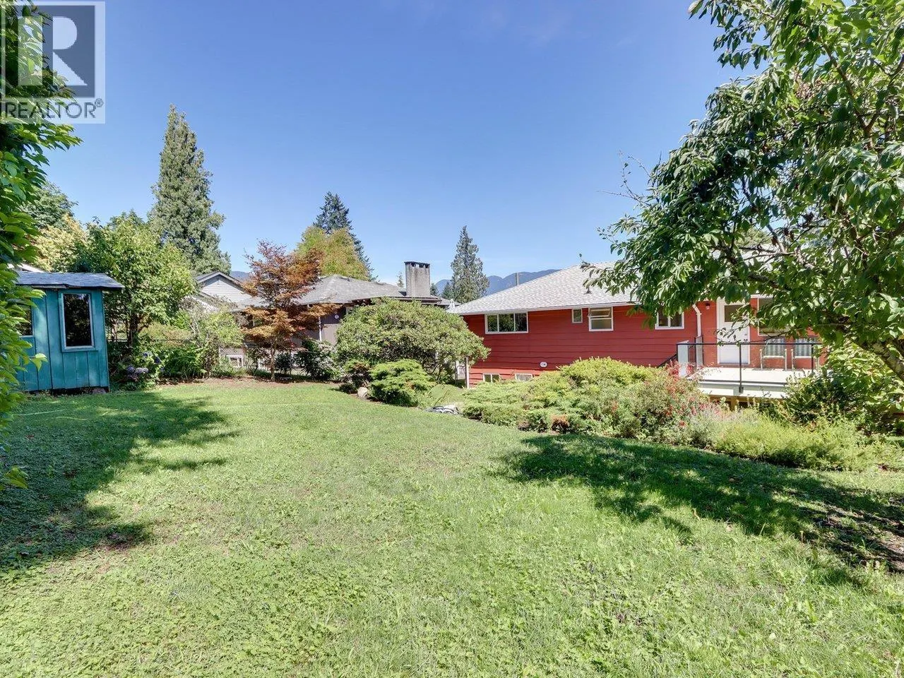893 HUNTINGDON CRESCENT