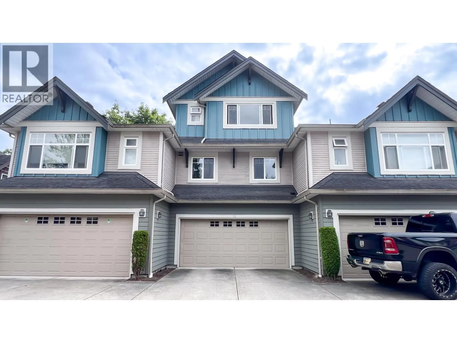 16 11393 STEVESTON HIGHWAY