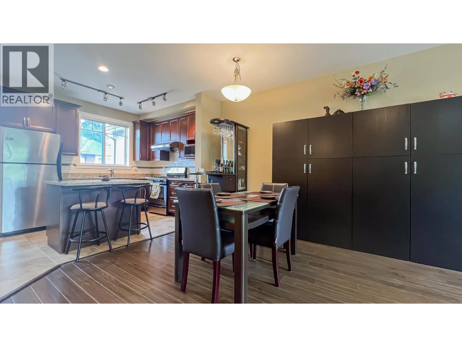 16 11393 STEVESTON HIGHWAY
