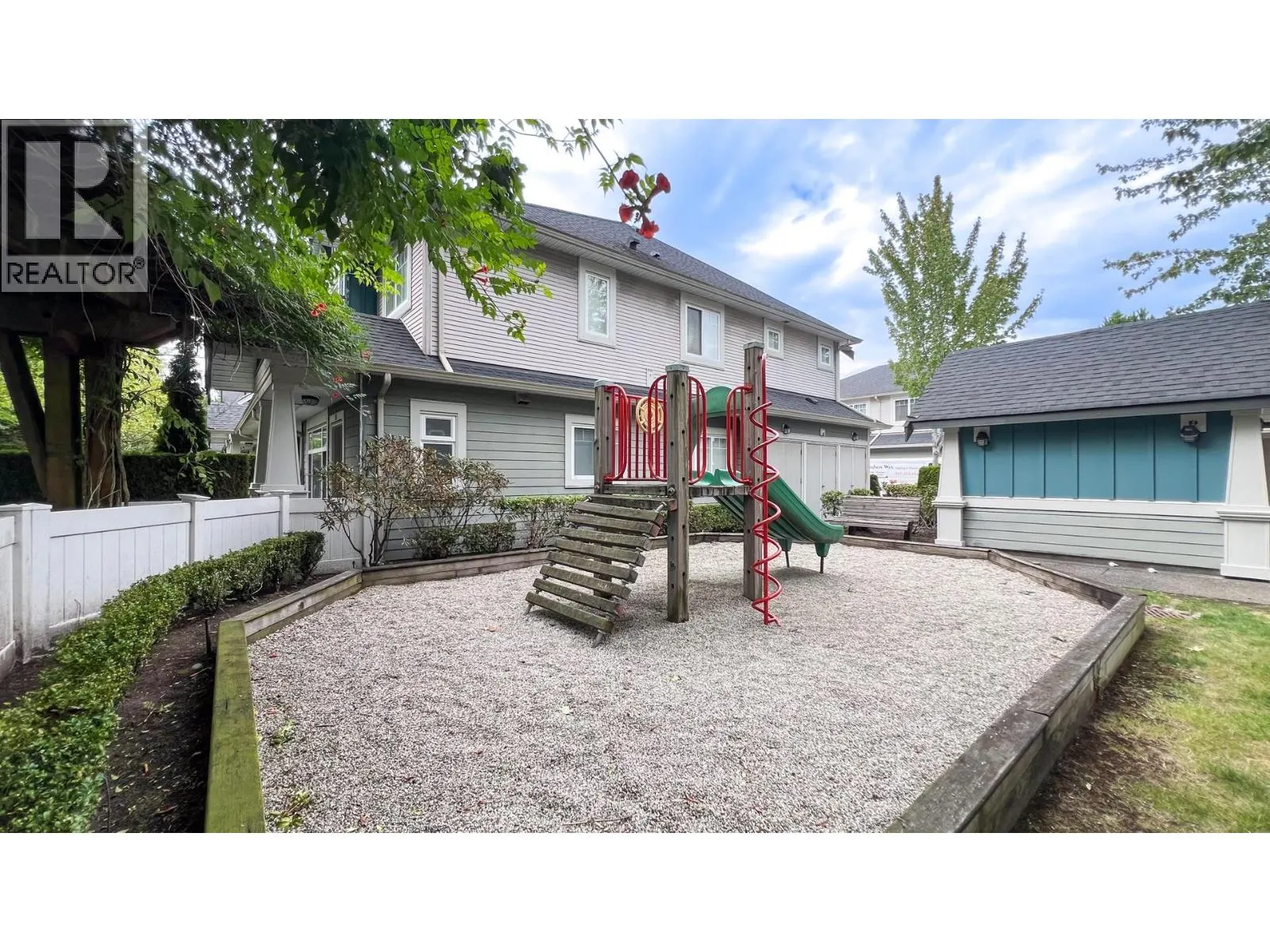 16 11393 STEVESTON HIGHWAY
