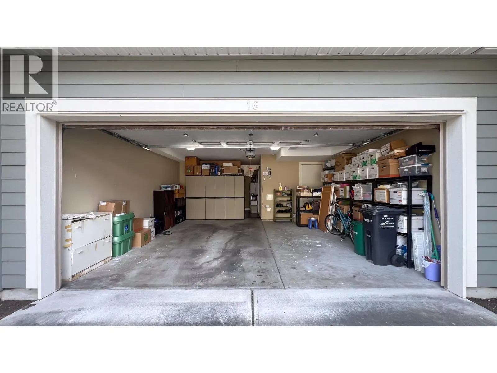 16 11393 STEVESTON HIGHWAY