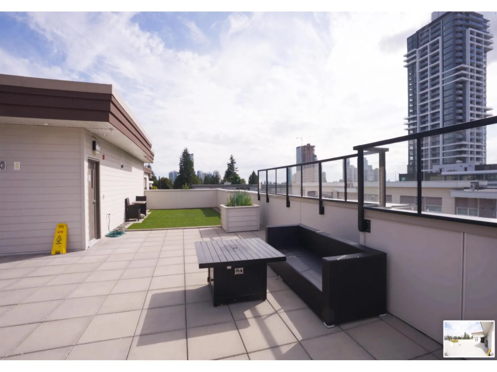 503 13768 108 AVENUE