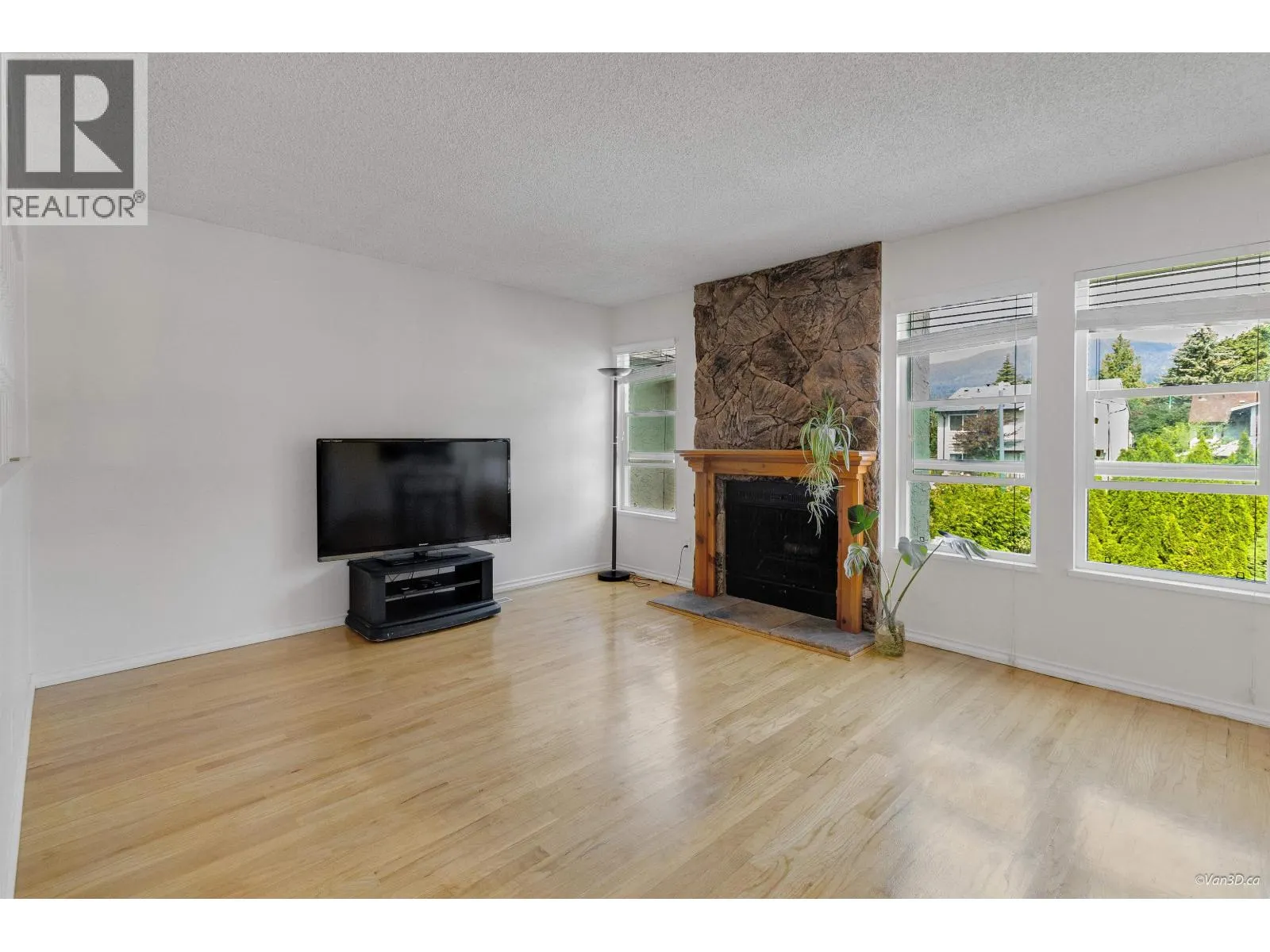 3184 SECHELT DRIVE
