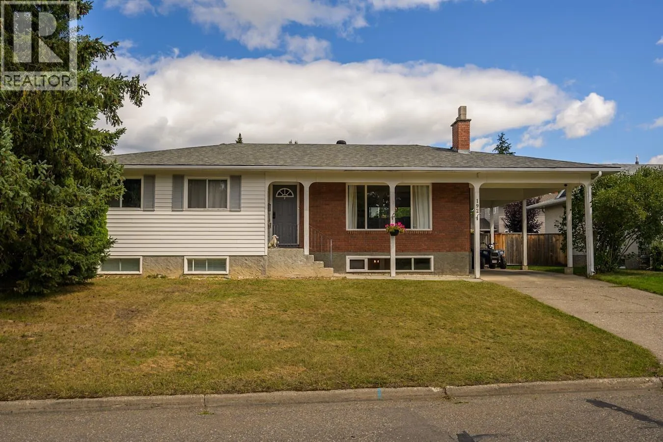 192 MCDERMID DRIVE