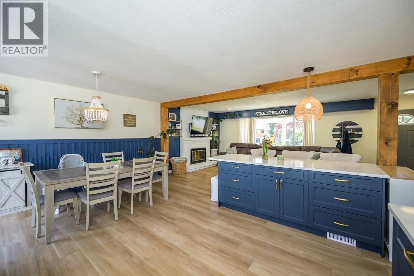 192 MCDERMID DRIVE