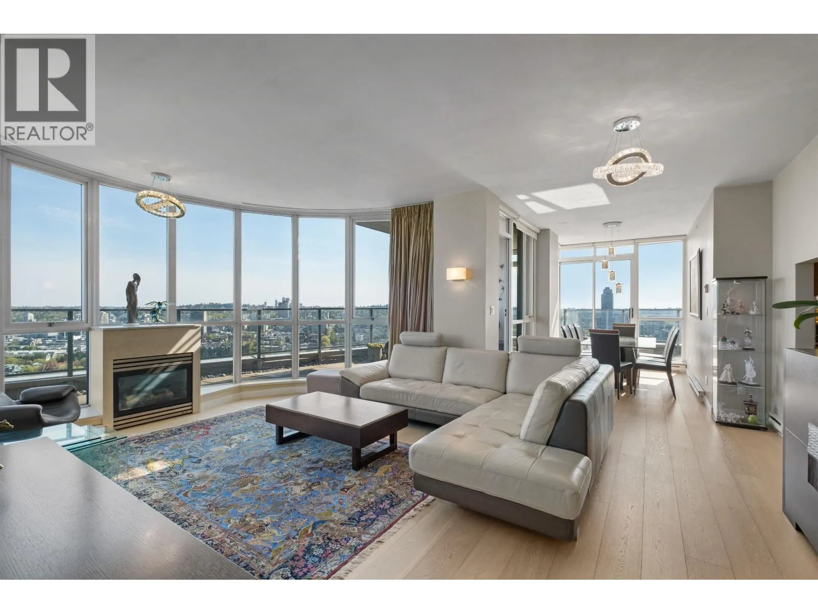 4201 1408 STRATHMORE MEWS