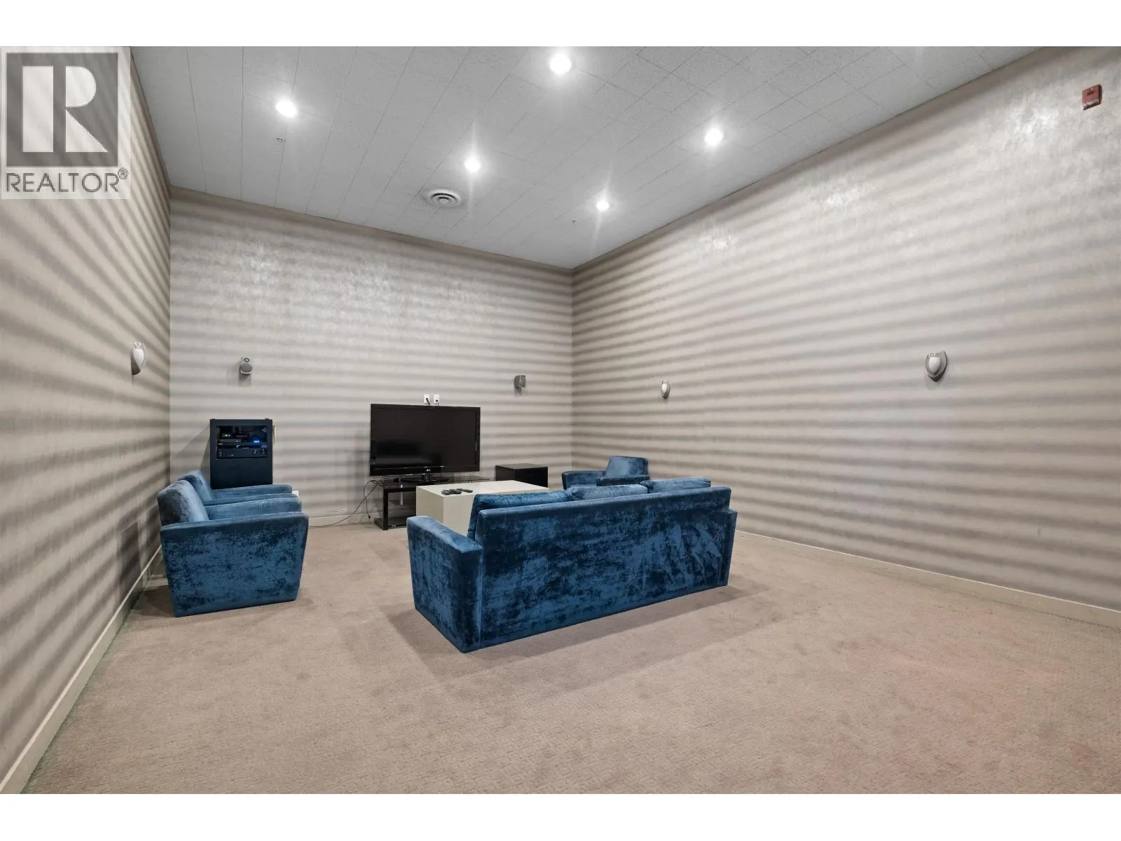 4201 1408 STRATHMORE MEWS