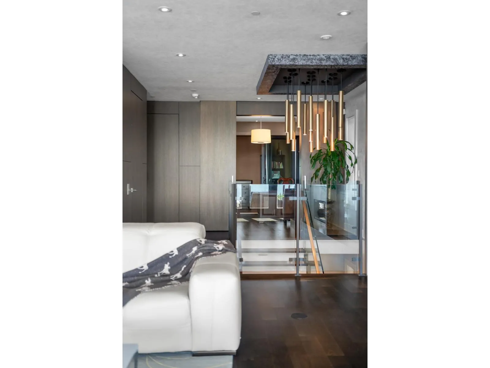 14495 MARINE DRIVE