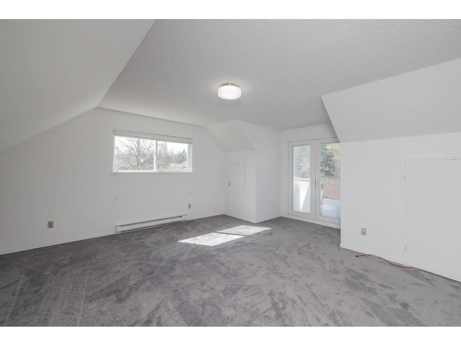 4458 BENZ CRESCENT