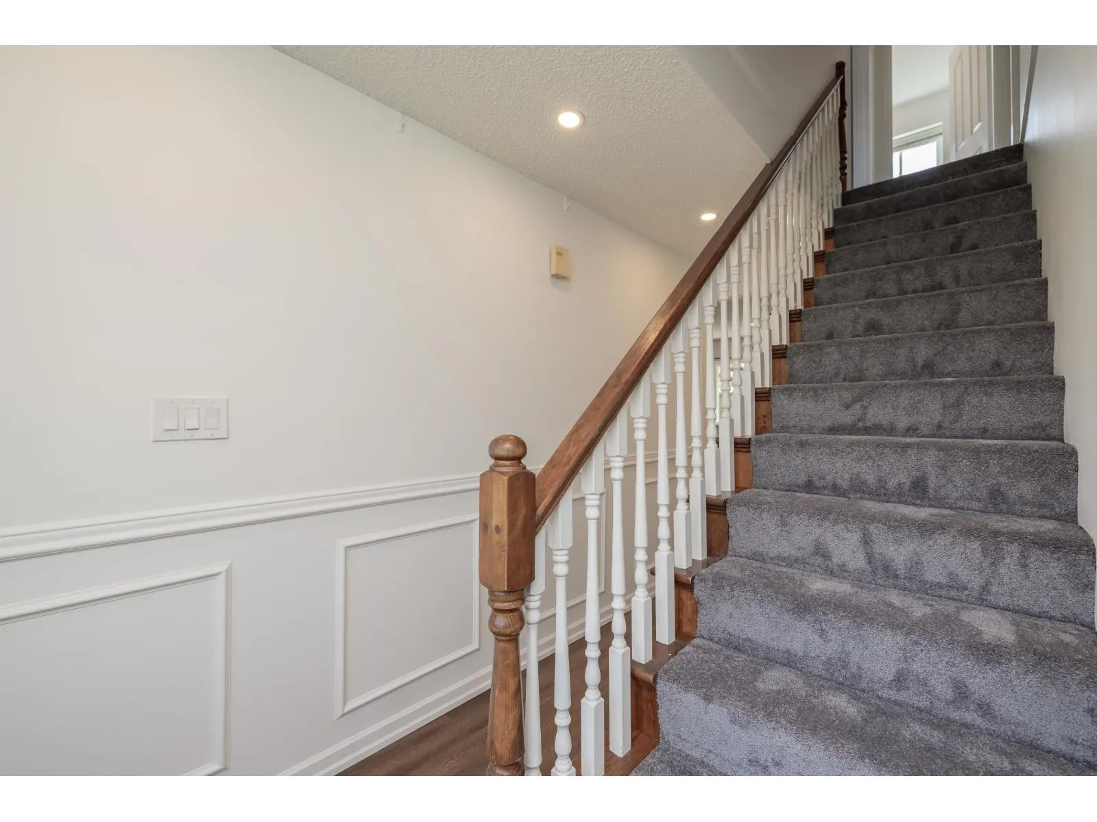 4458 BENZ CRESCENT