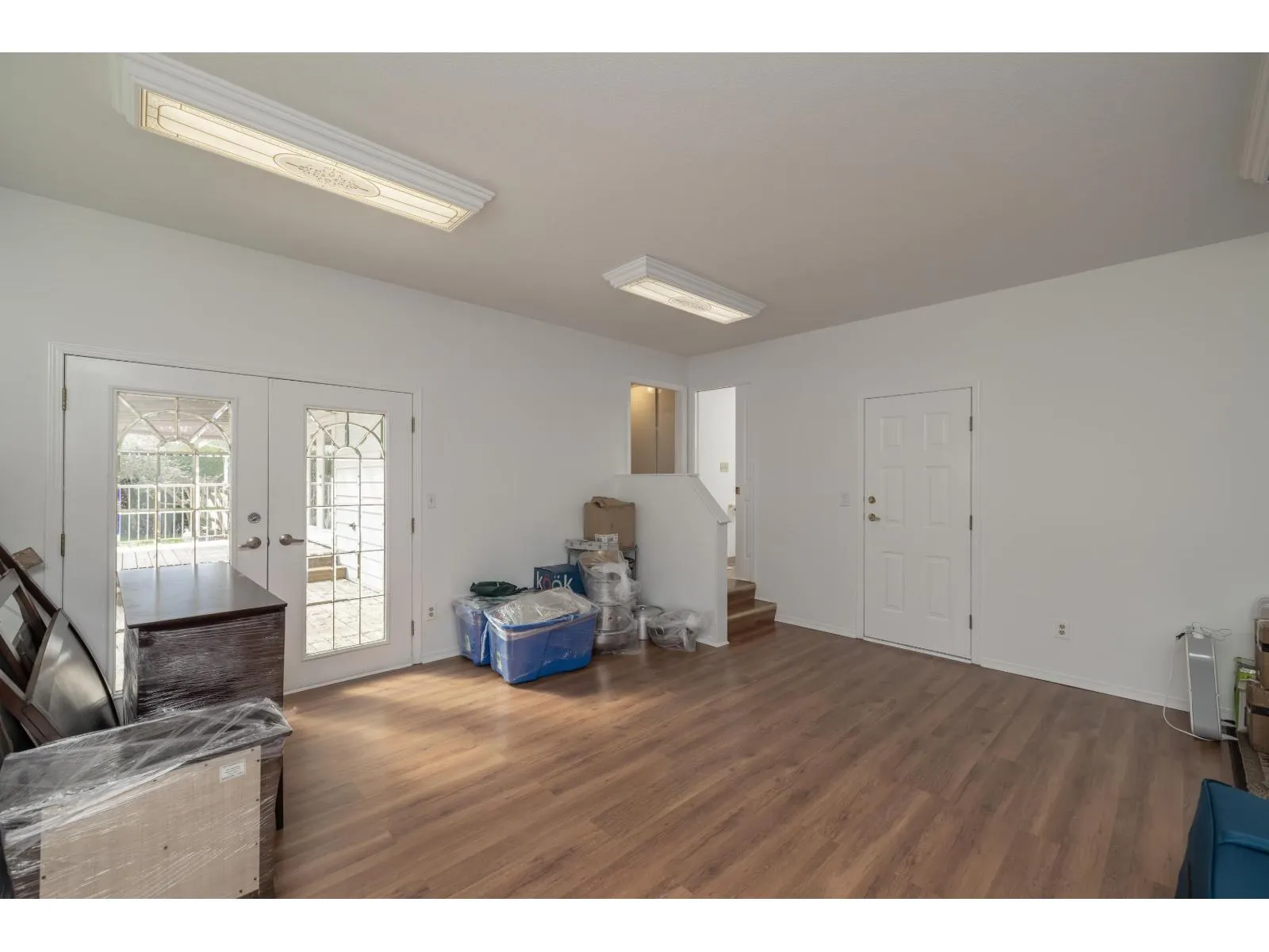 4458 BENZ CRESCENT