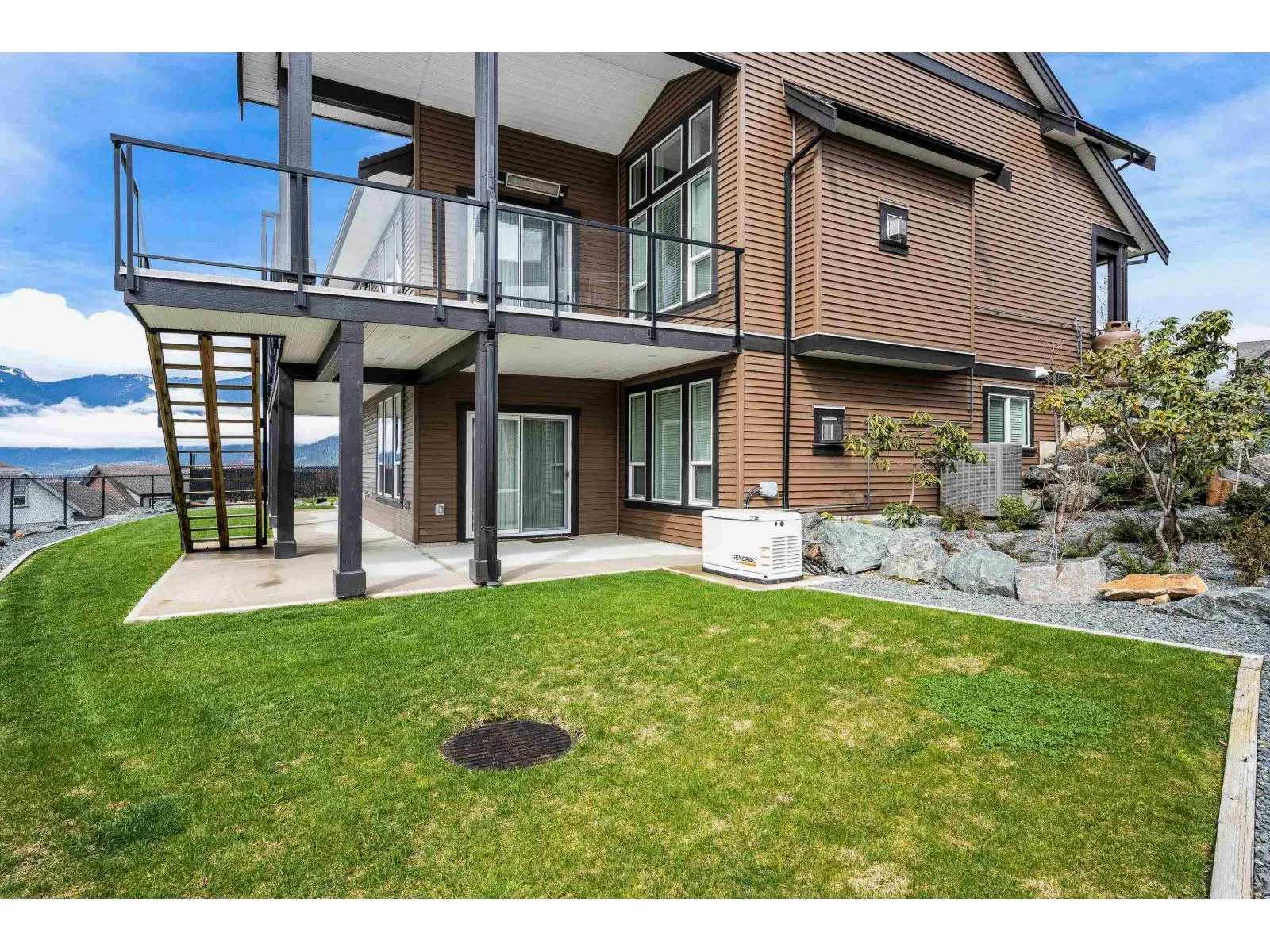 1306 STROMDAHL PLACE|Mt Woodside
