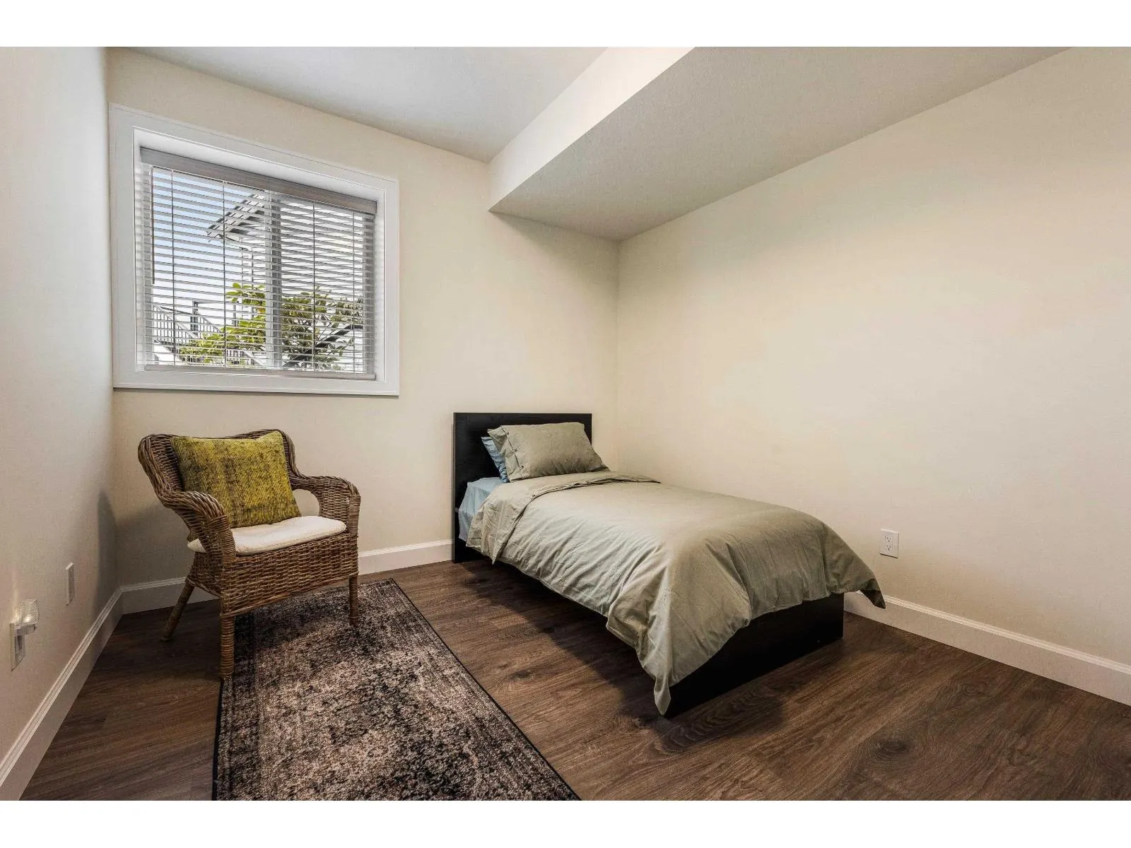 1306 STROMDAHL PLACE|Mt Woodside