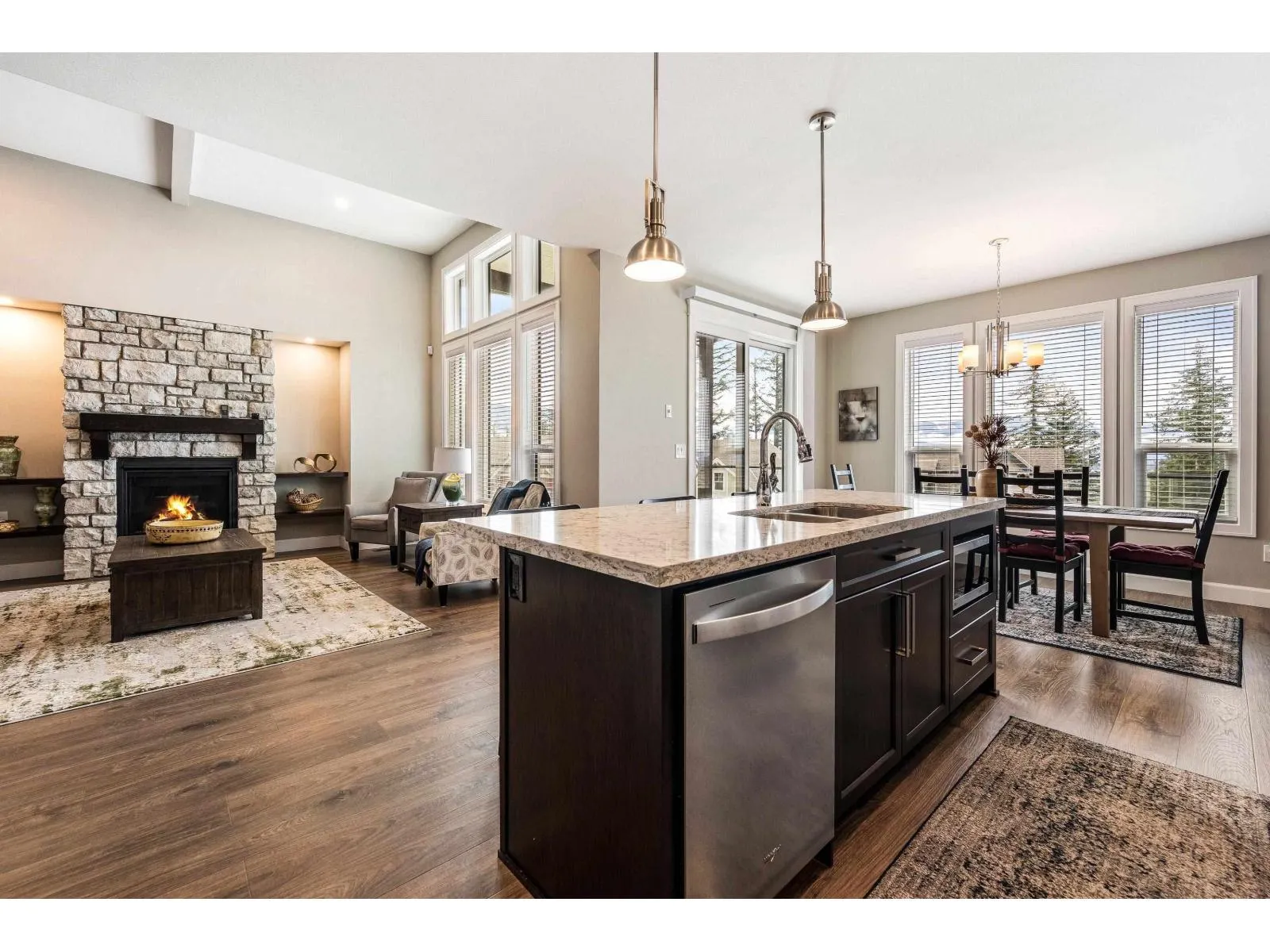 1306 STROMDAHL PLACE|Mt Woodside
