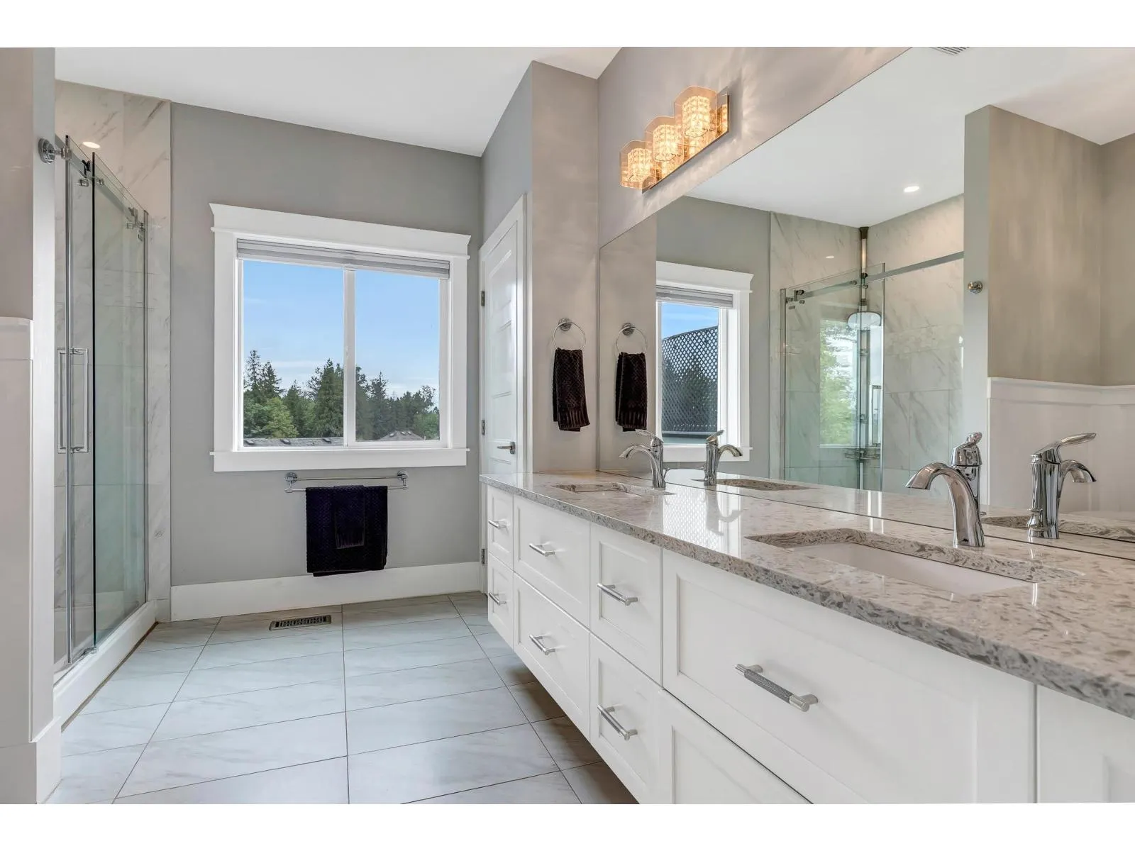 10 7854 BROOKWOOD PLACE|Eastern Hillsides