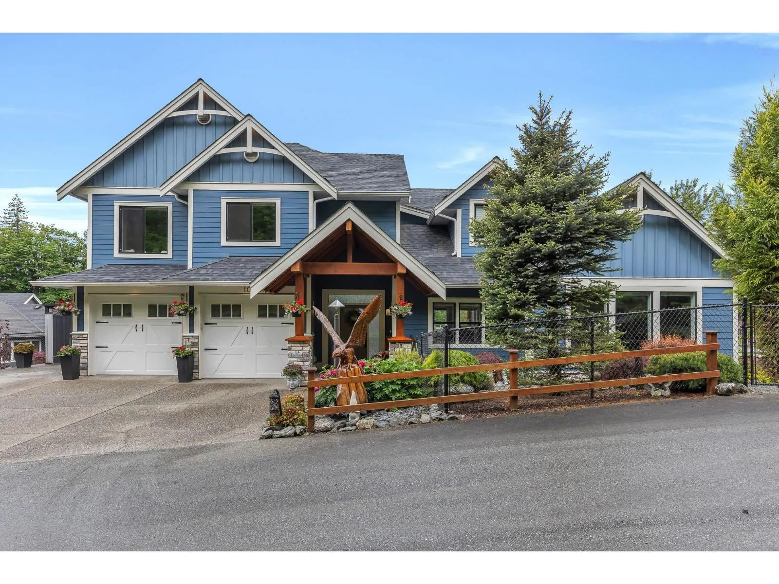 10 7854 BROOKWOOD PLACE|Eastern Hillsides