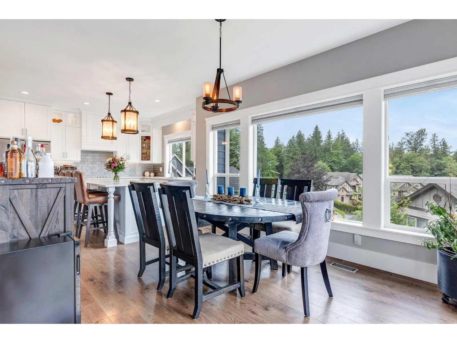10 7854 BROOKWOOD PLACE|Eastern Hillsides