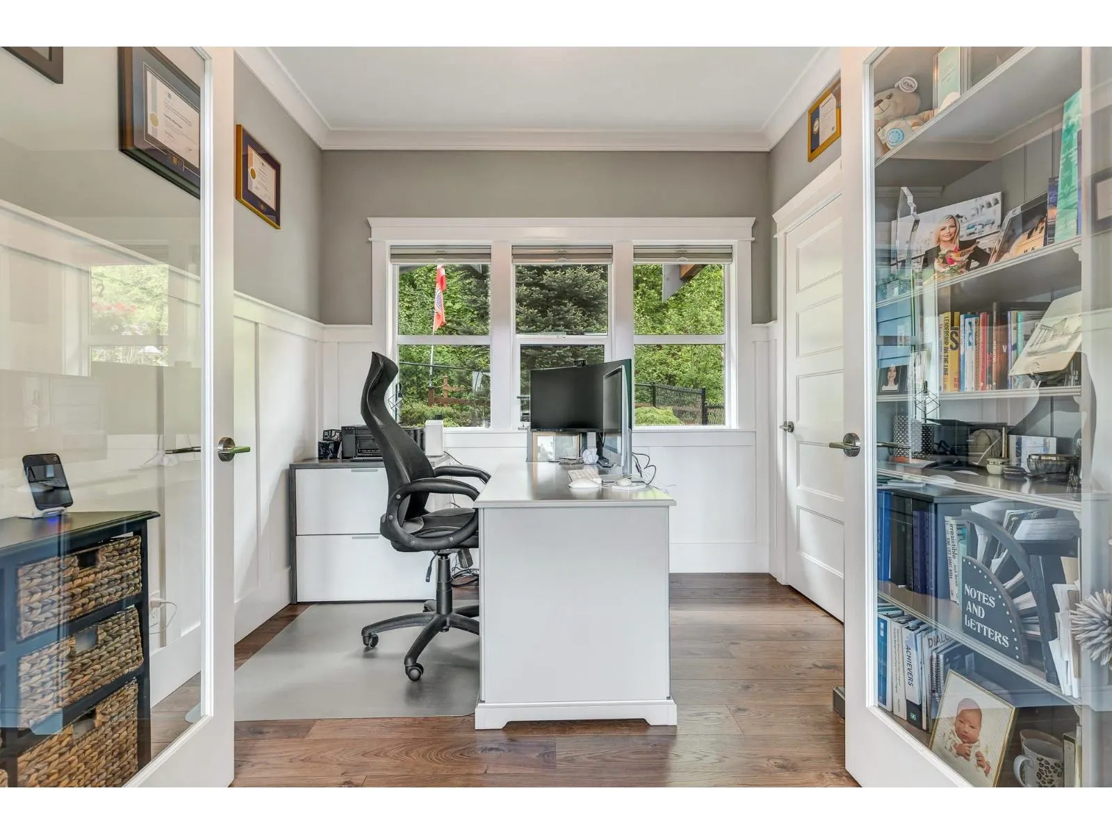 10 7854 BROOKWOOD PLACE|Eastern Hillsides