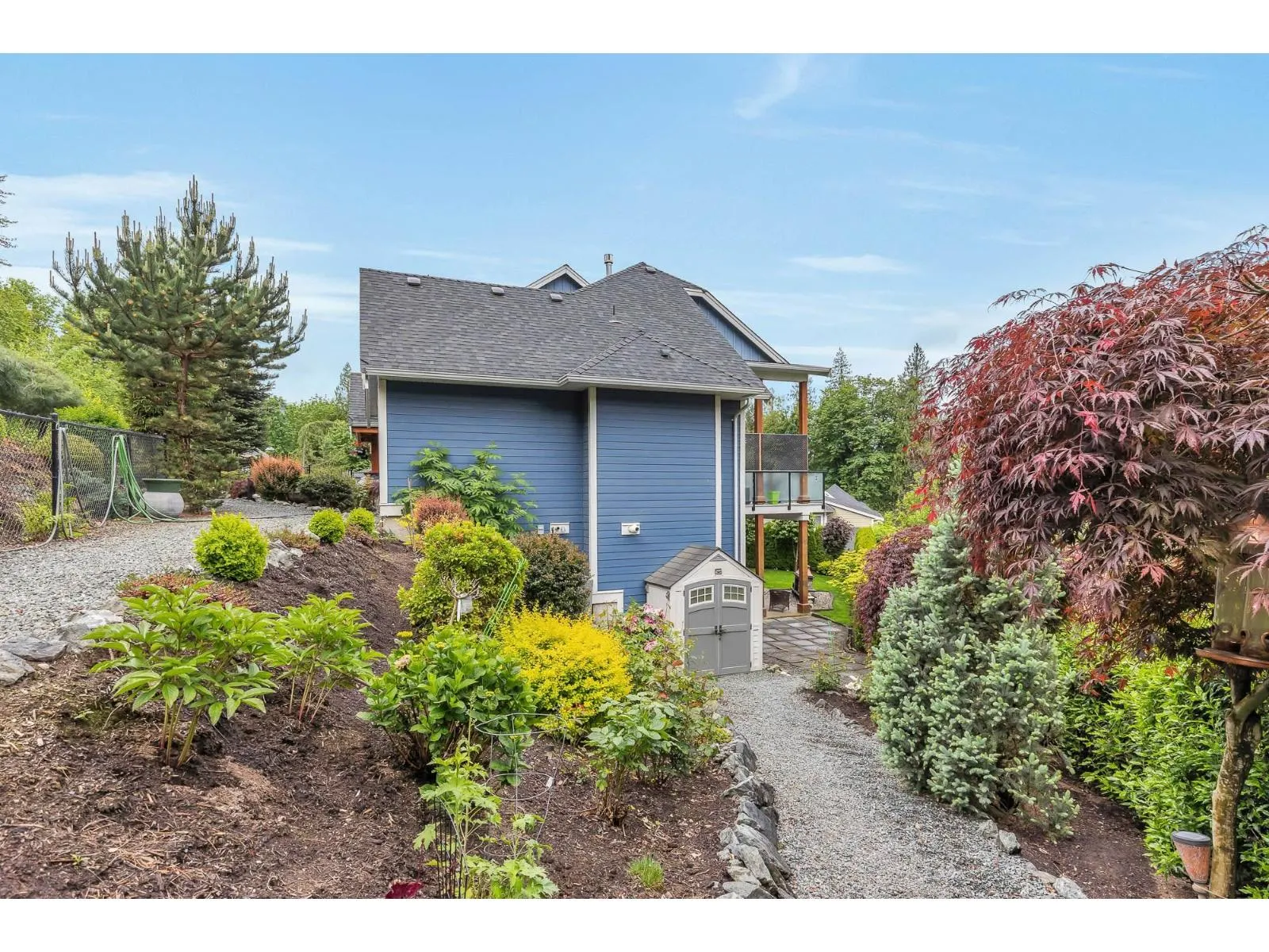 10 7854 BROOKWOOD PLACE|Eastern Hillsides