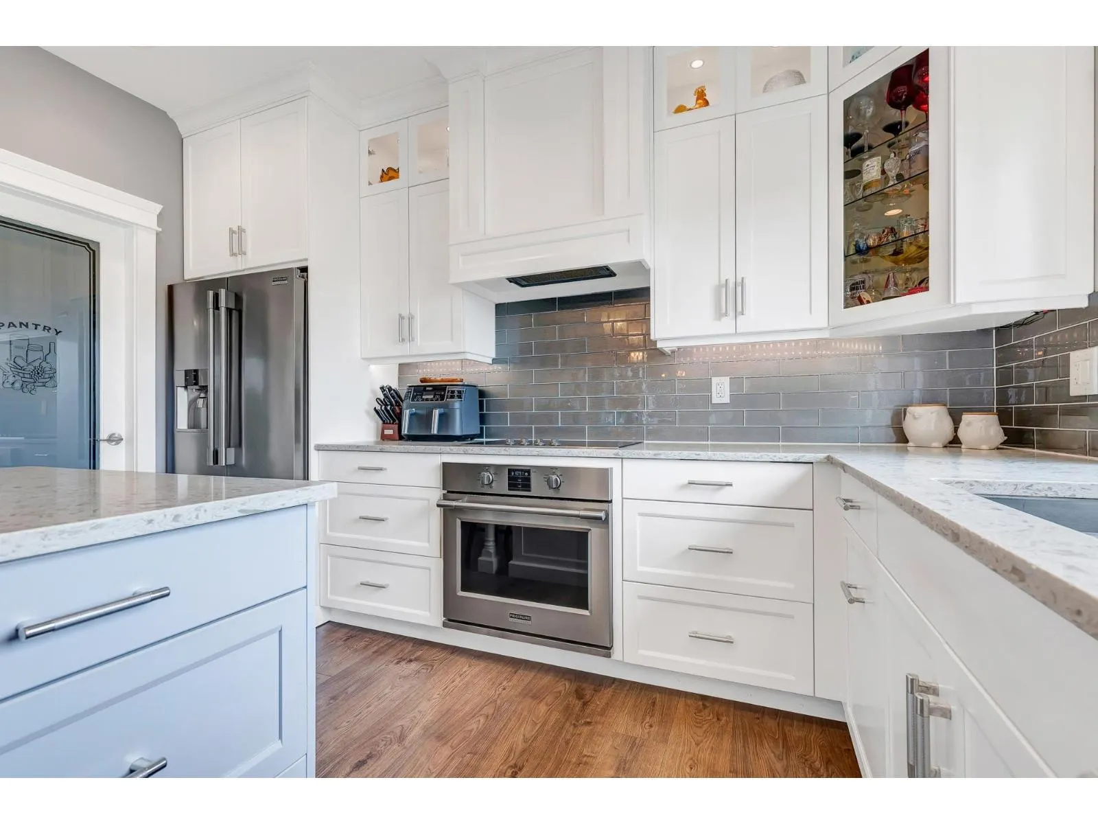 10 7854 BROOKWOOD PLACE|Eastern Hillsides