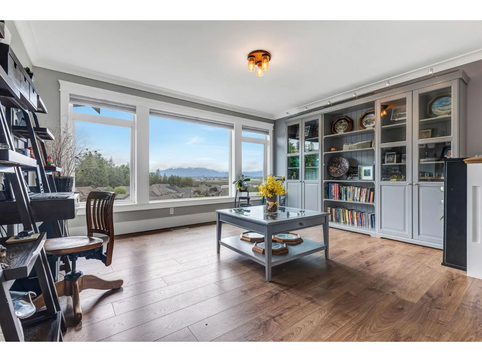 10 7854 BROOKWOOD PLACE|Eastern Hillsides