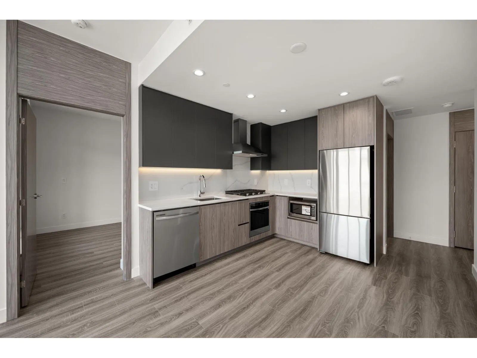 3908 10750 135A STREET
