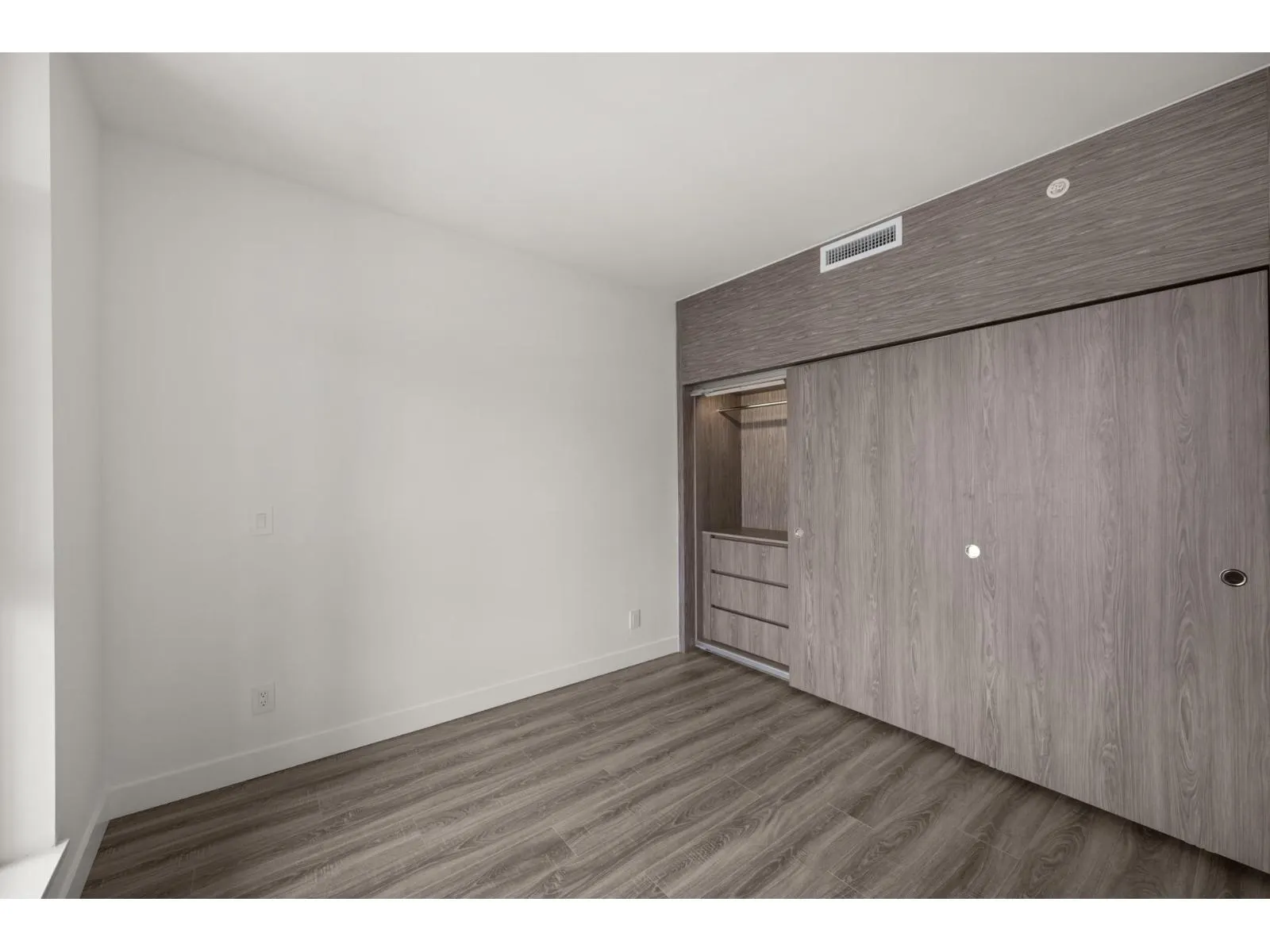 3908 10750 135A STREET