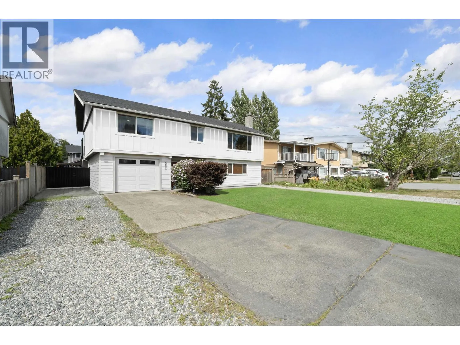5521 MAPLE CRESCENT