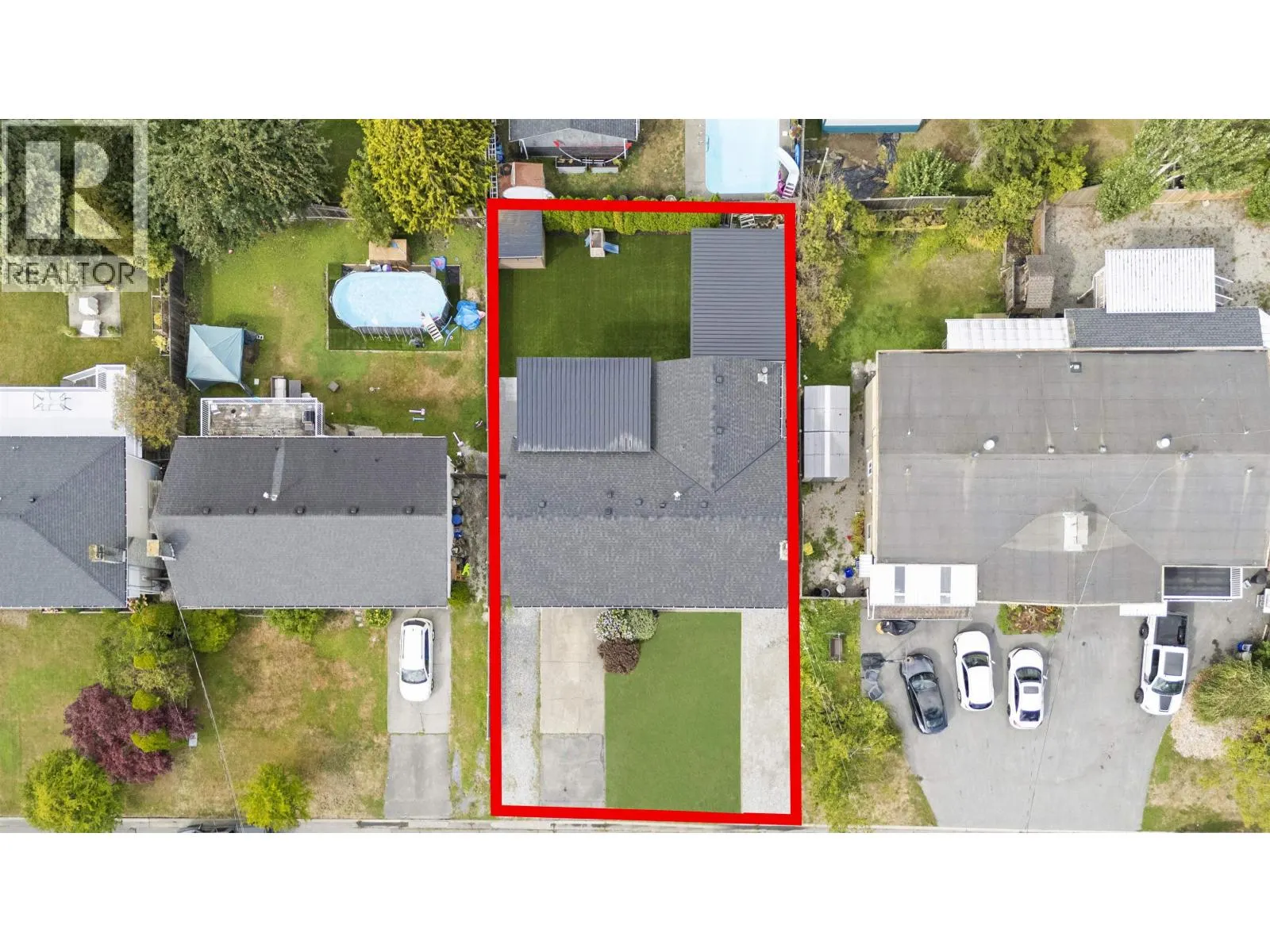 5521 MAPLE CRESCENT