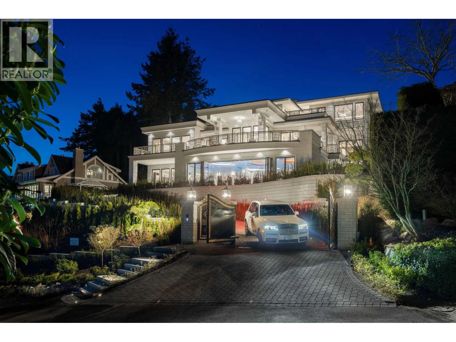 835 FARMLEIGH ROAD