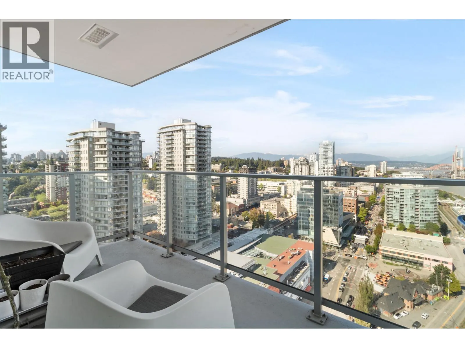 2711 908 QUAYSIDE DRIVE