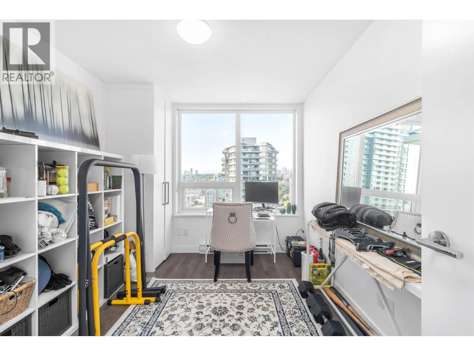 2711 908 QUAYSIDE DRIVE