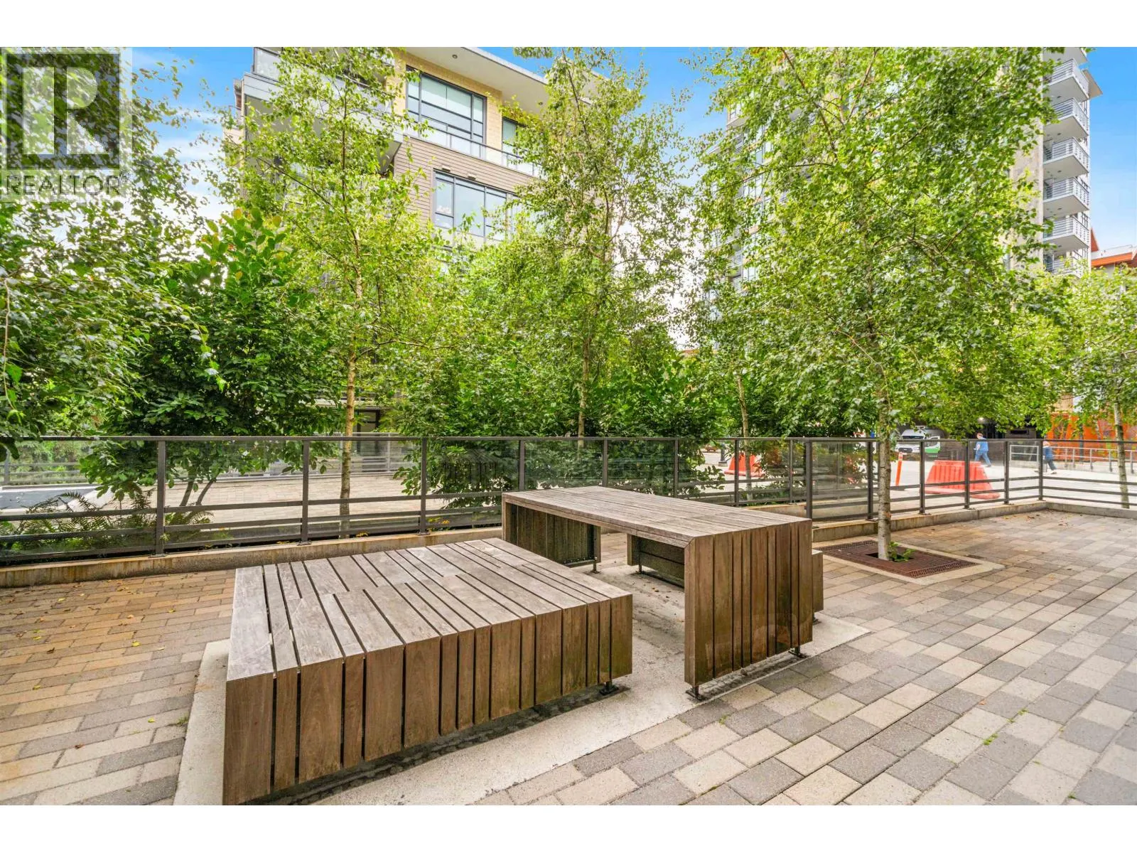 107 2738 LIBRARY LANE
