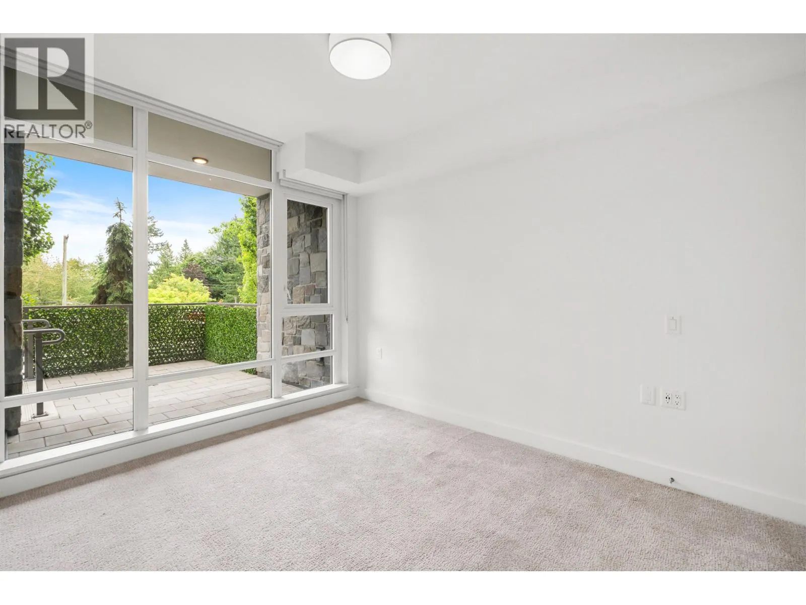 107 2738 LIBRARY LANE