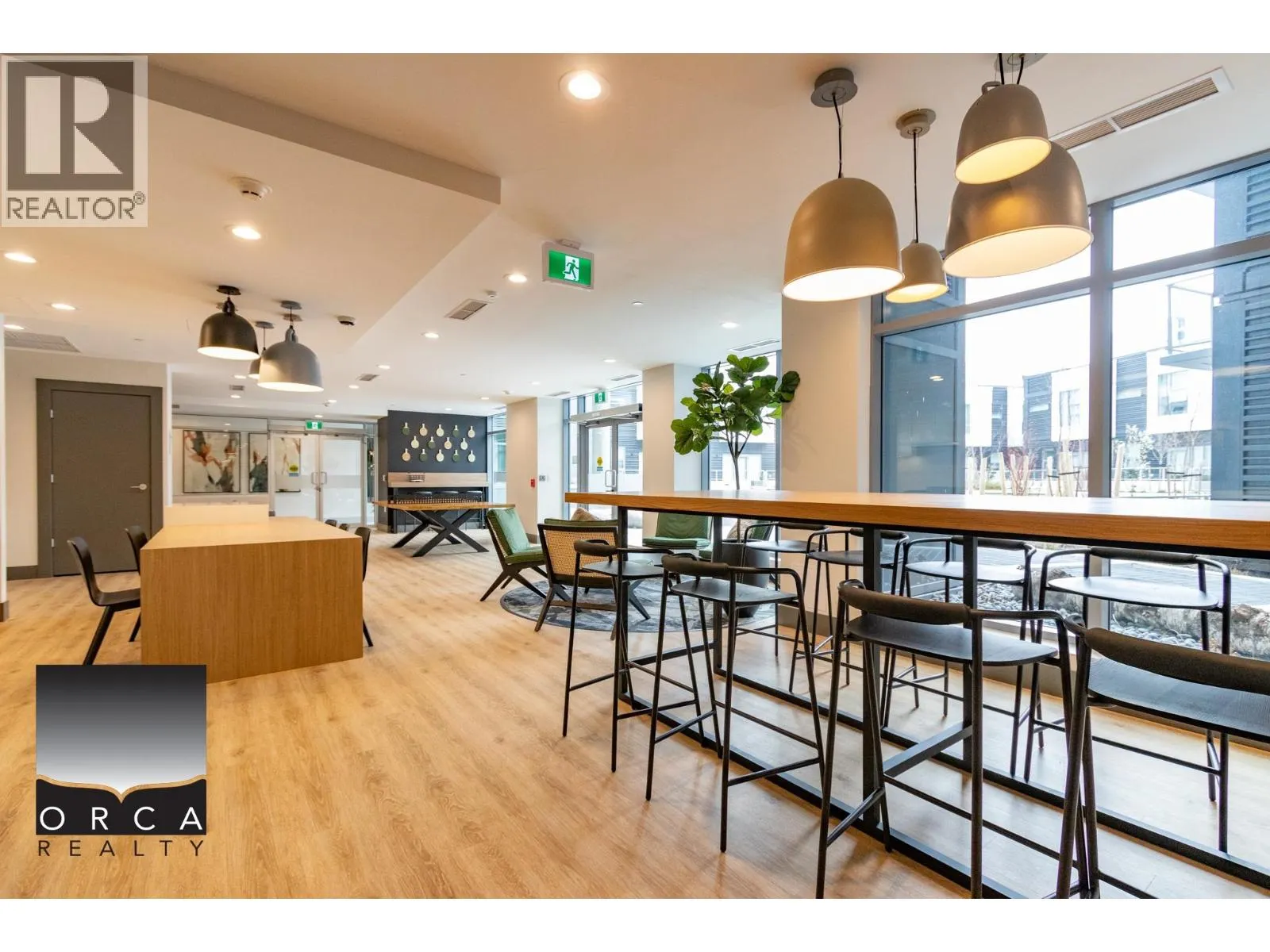 1503 3430 KENT AVE SOUTH E.