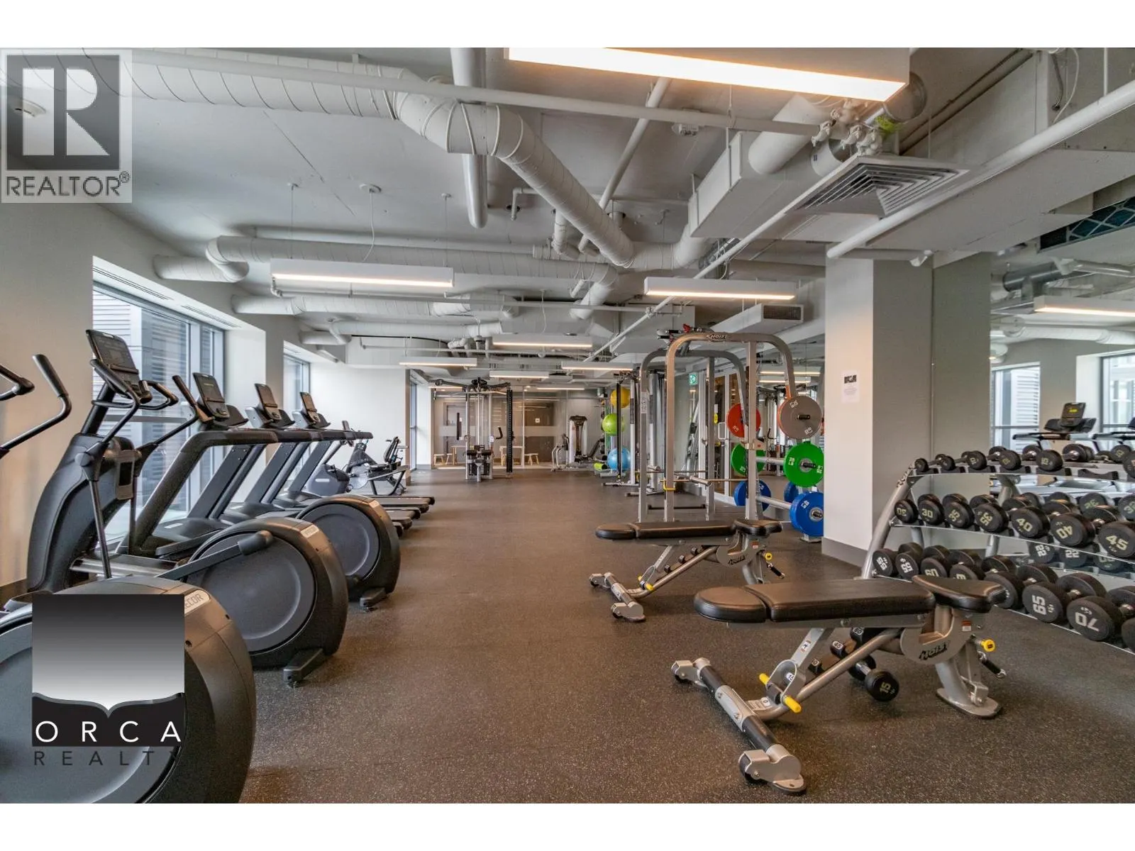 1503 3430 KENT AVE SOUTH E.