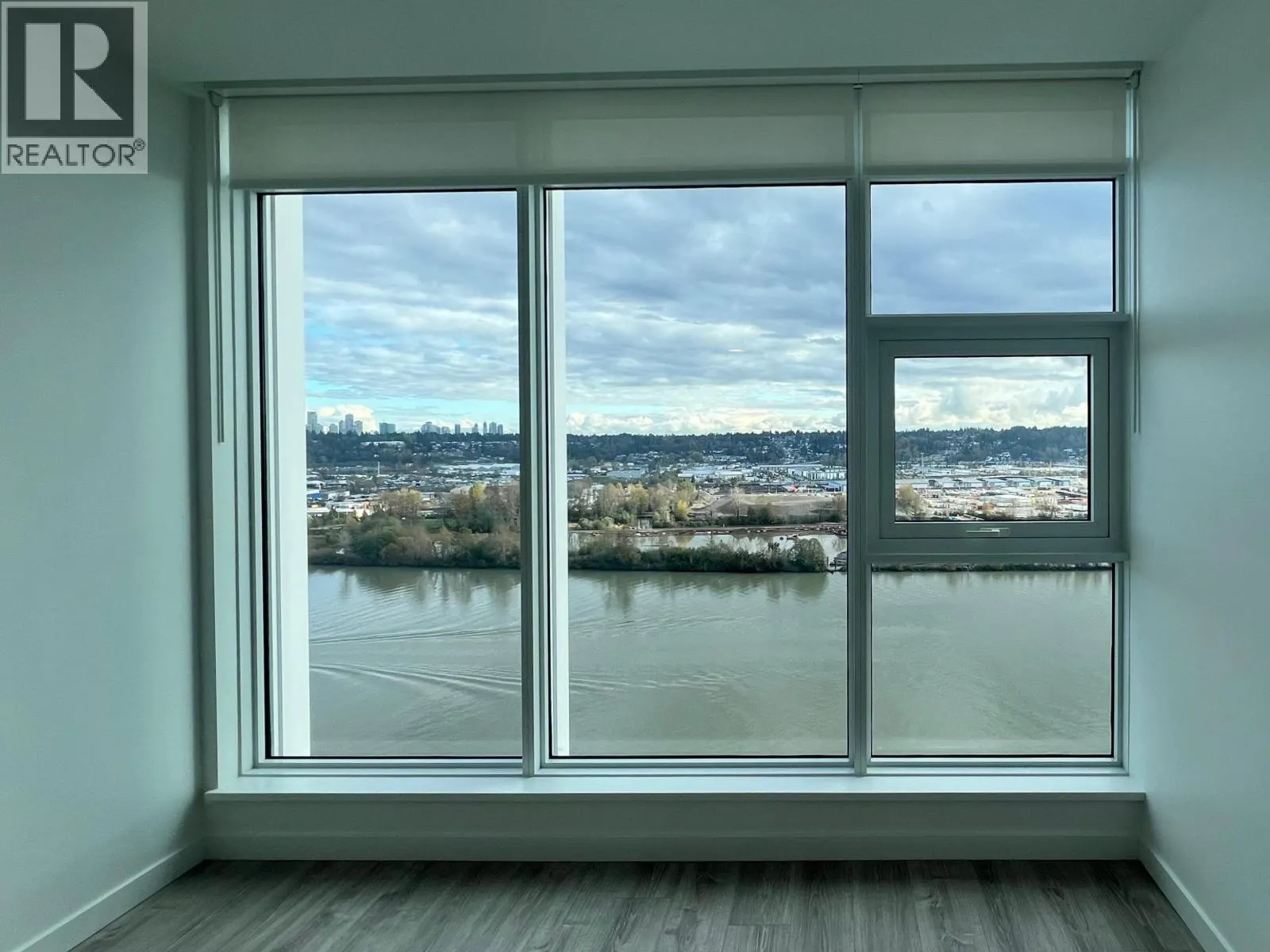 2108 680 QUAYSIDE DRIVE
