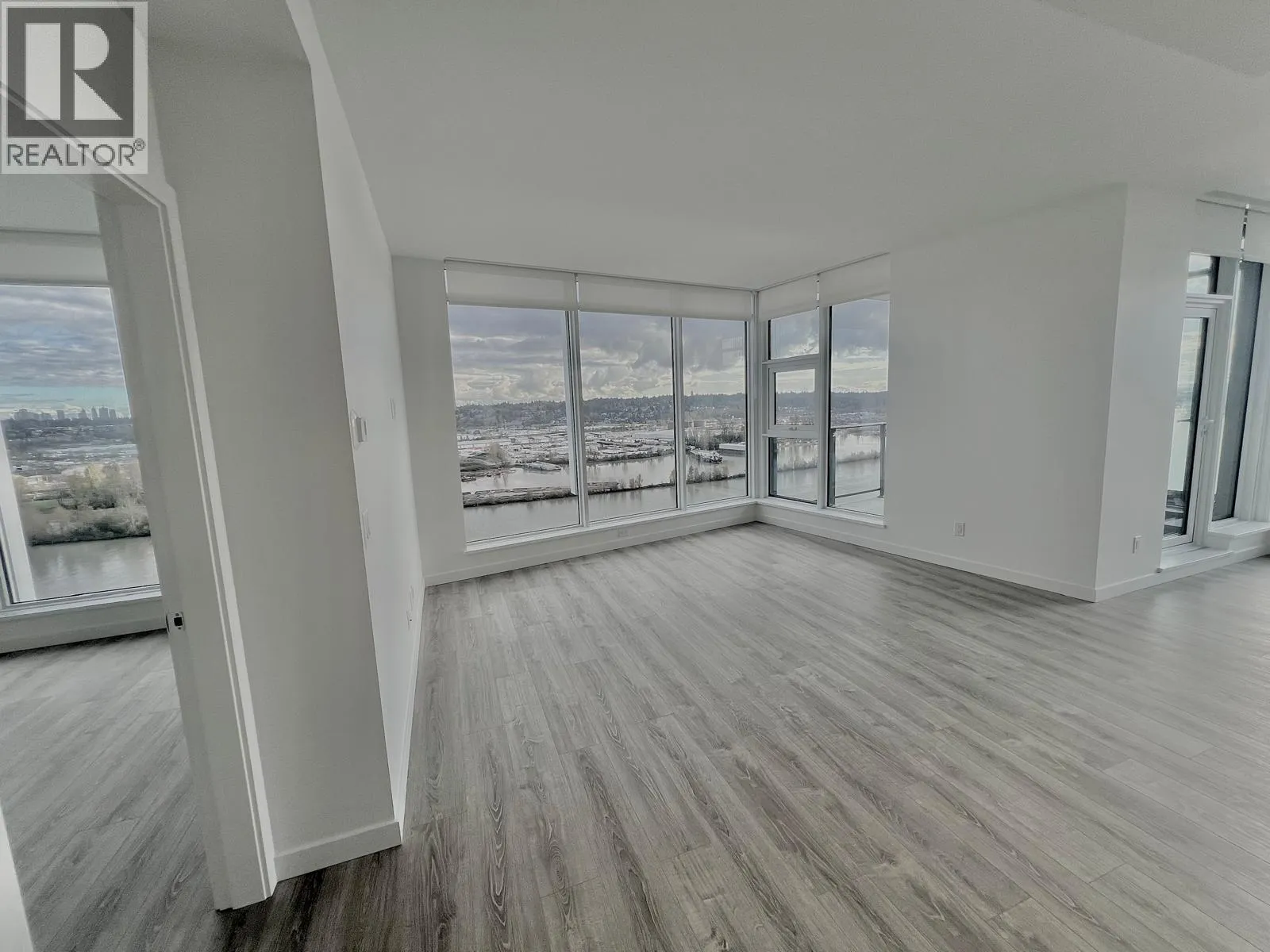 2108 680 QUAYSIDE DRIVE