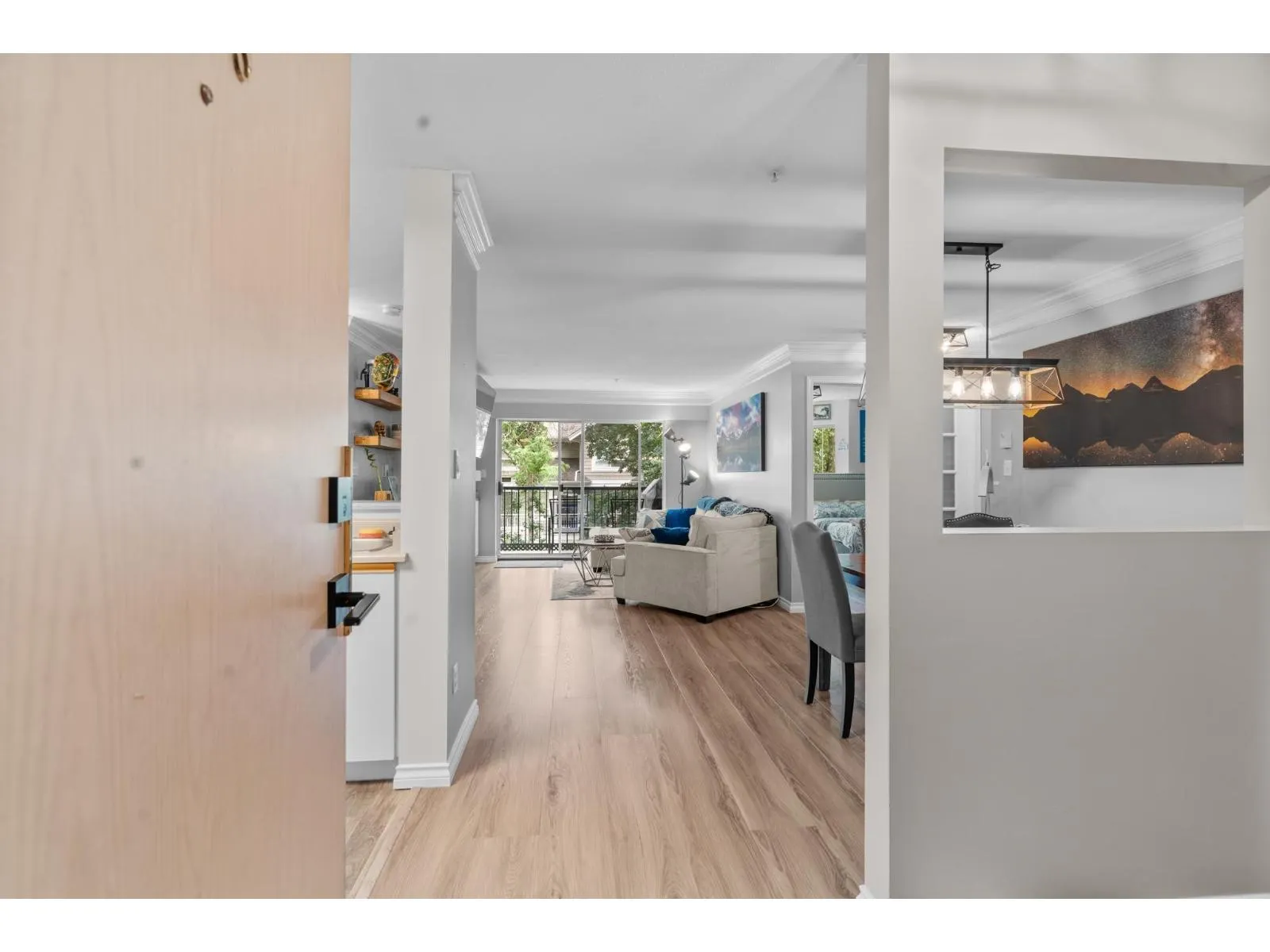 208 20881 56 AVENUE