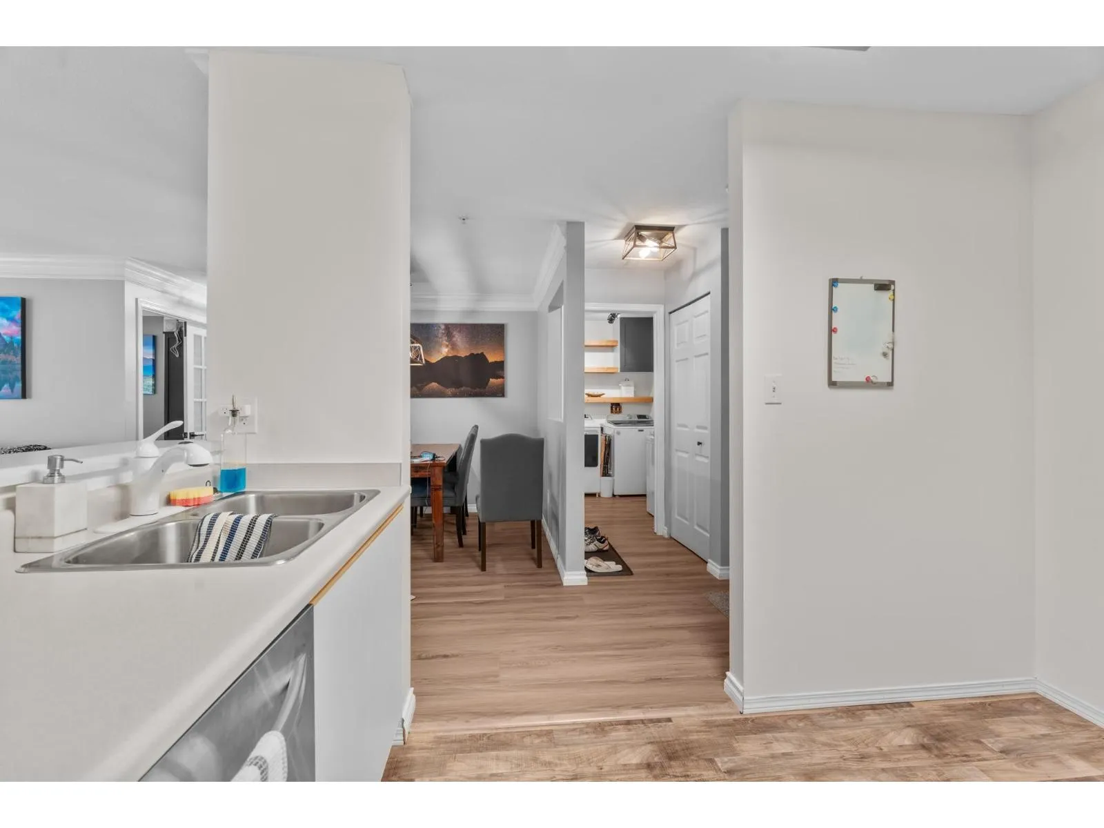 208 20881 56 AVENUE