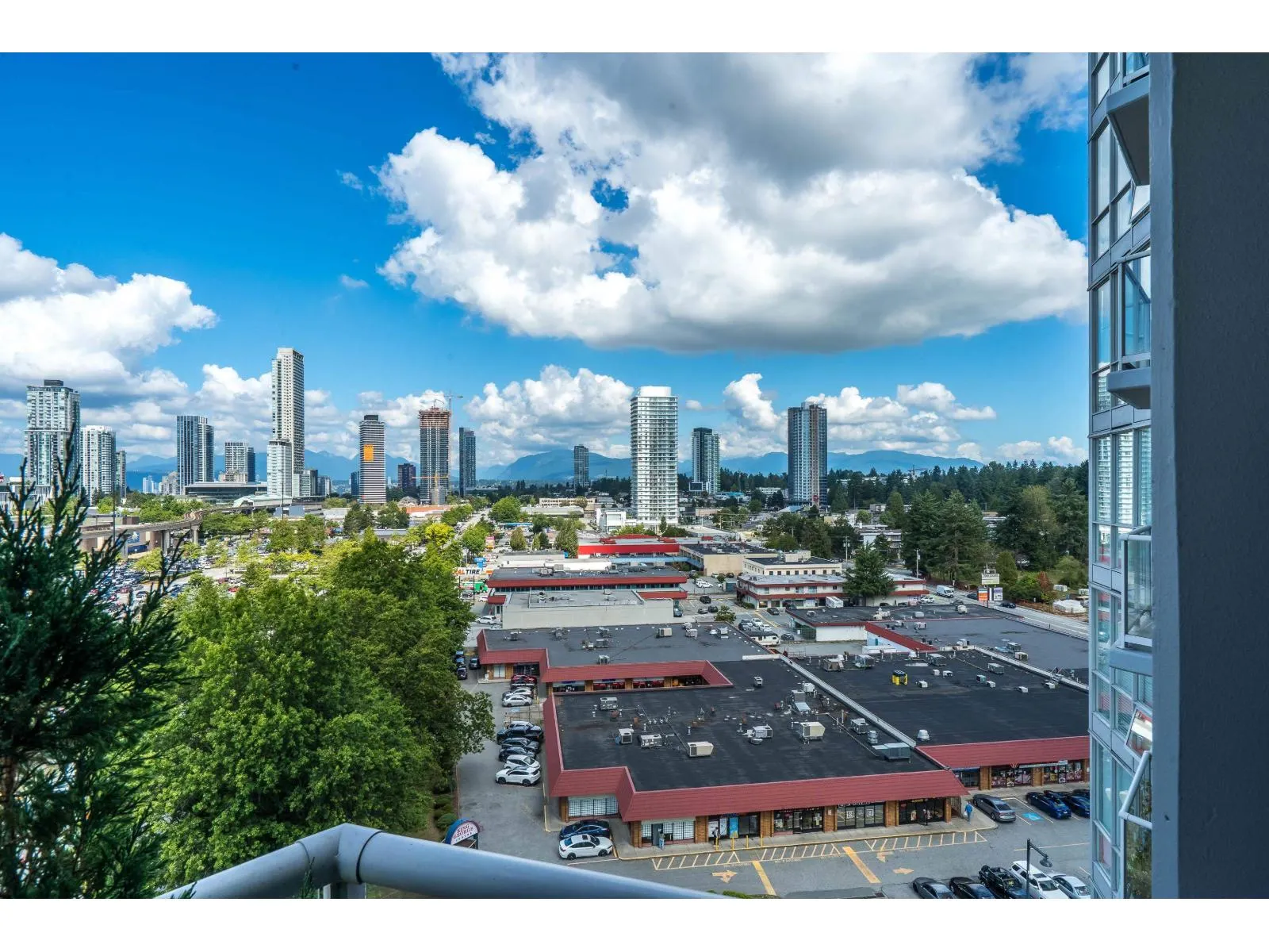 1102 13618 100 AVENUE