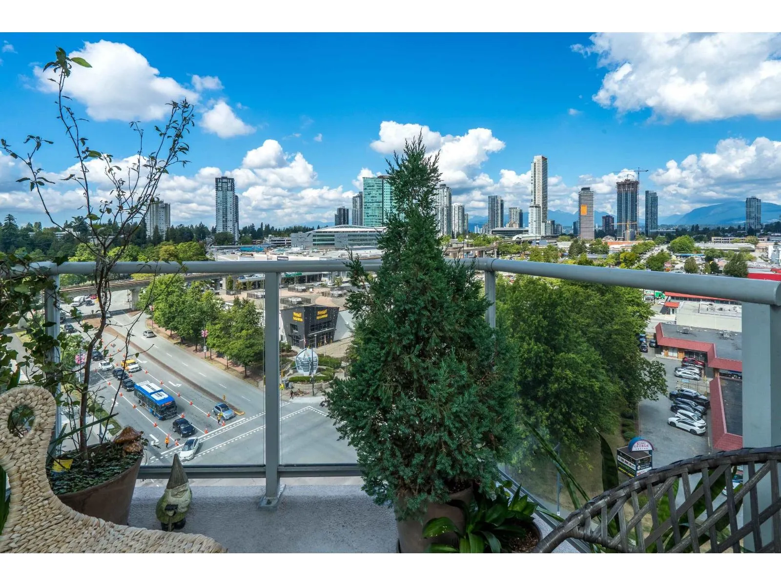 1102 13618 100 AVENUE