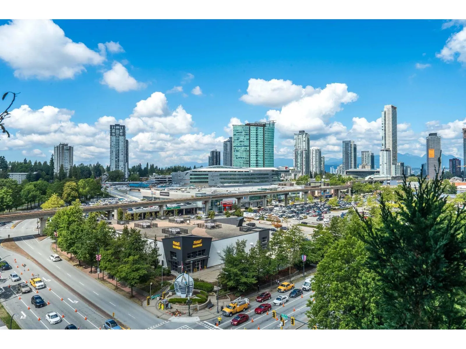 1102 13618 100 AVENUE