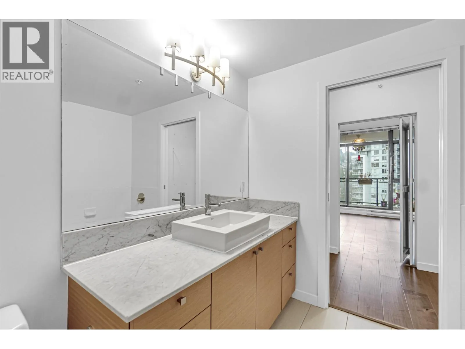 1602 400 CAPILANO ROAD