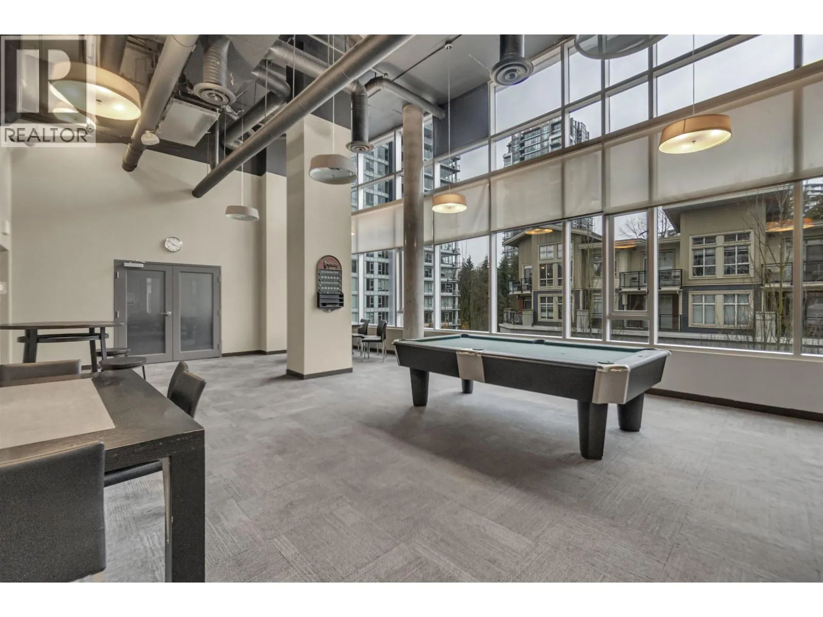 1602 400 CAPILANO ROAD