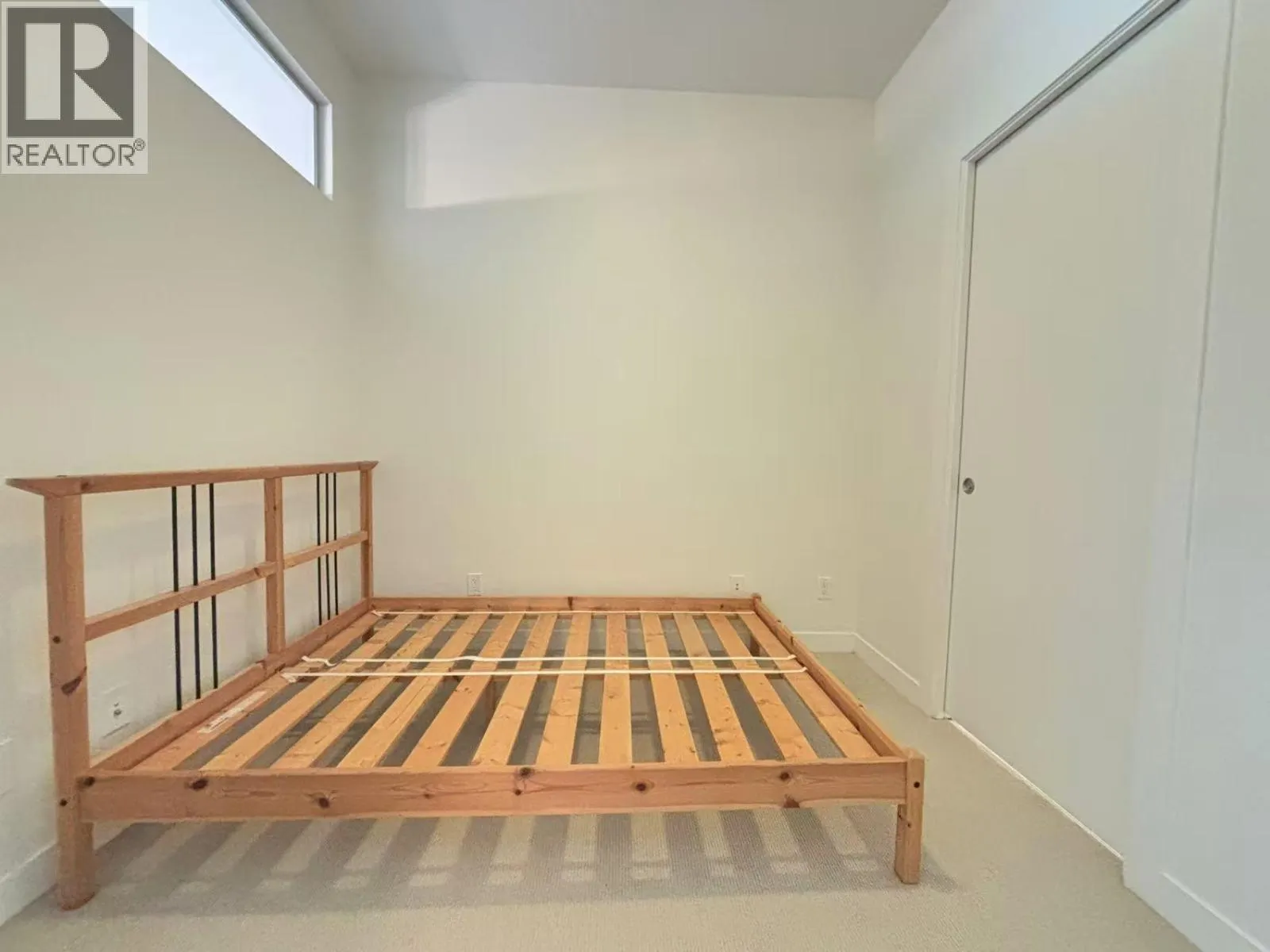 10x 9080 UNIVERSITY CRESCENT