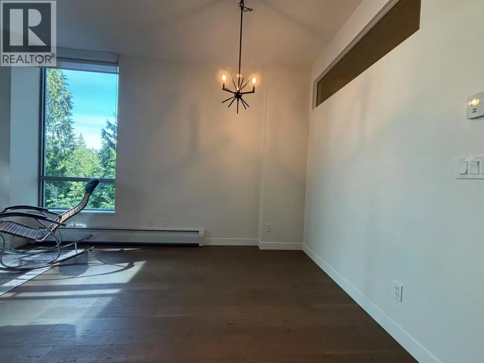 10x 9080 UNIVERSITY CRESCENT